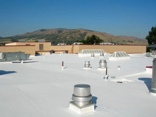 view of a flat roof